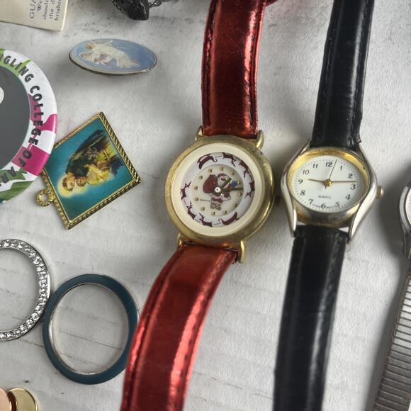 Women’s draw junk lot Watches, Necklaces, Pens custom jewelry Lot Of 42